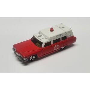 Tomica 1975 Cadillac Superior Ambulance Number F2